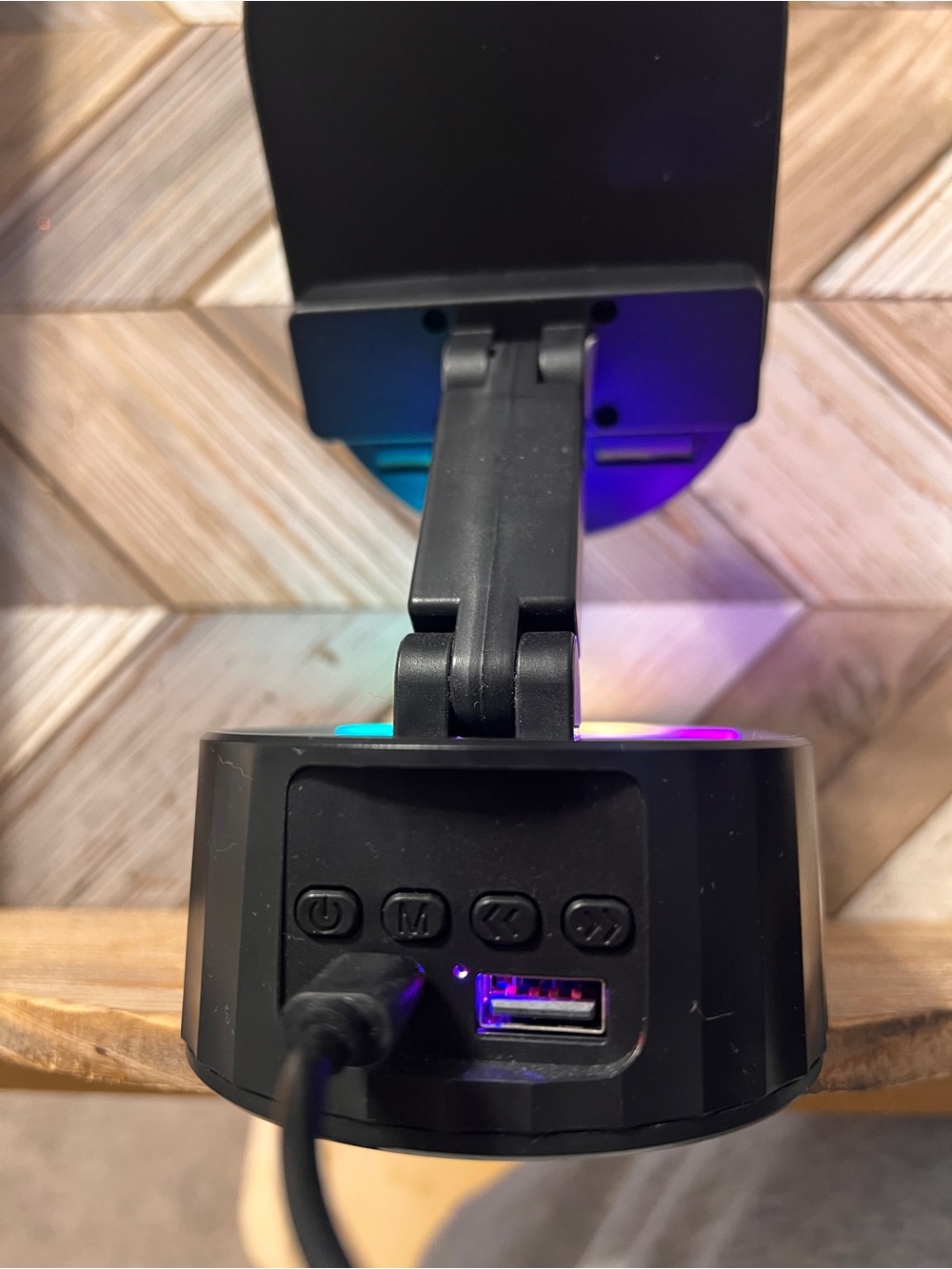 Bluetooth LED Phone Stand - EUC - Picture 2 of 3